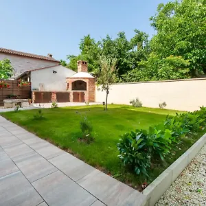 https://house-mario-near-rovinj.in-istria.net